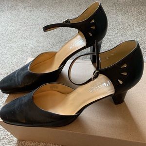 Aérosoles what’s what black ankle strap size 10